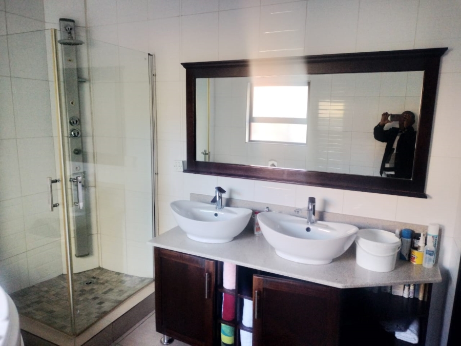 5 Bedroom Property for Sale in Universitas Free State